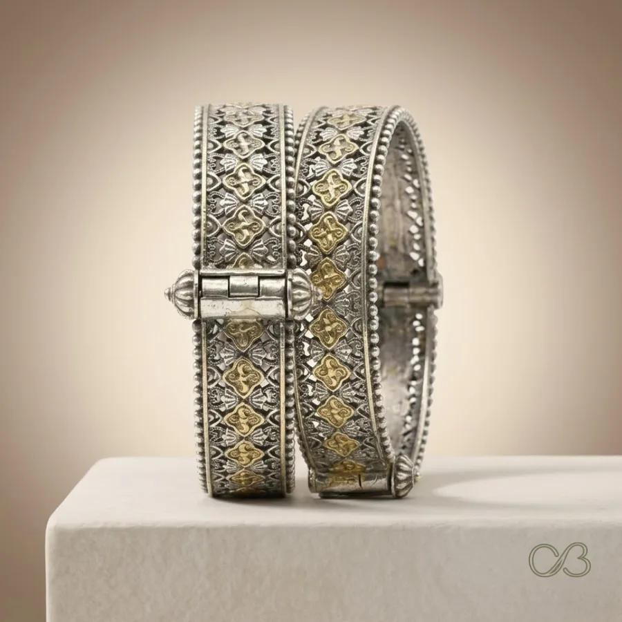 Ornabling bangle set lifestyle creative